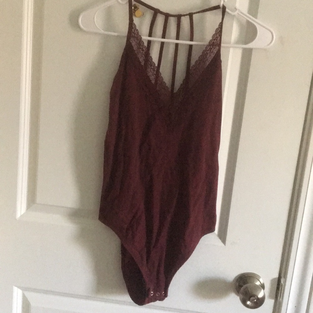 🔑American Eagle Maroon Body Suit